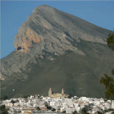 Het Natuurpark Montgó in Denia: een paradijs voor natuurliefhebbers en avonturiers