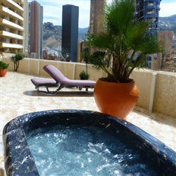 Ontsnap aan de drukte: De beste spa's en wellnesscentra voor solo-reizigers in Benidorm